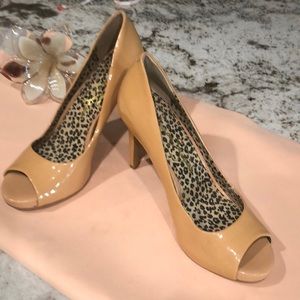 Nude patent leather high heel shoes open toe